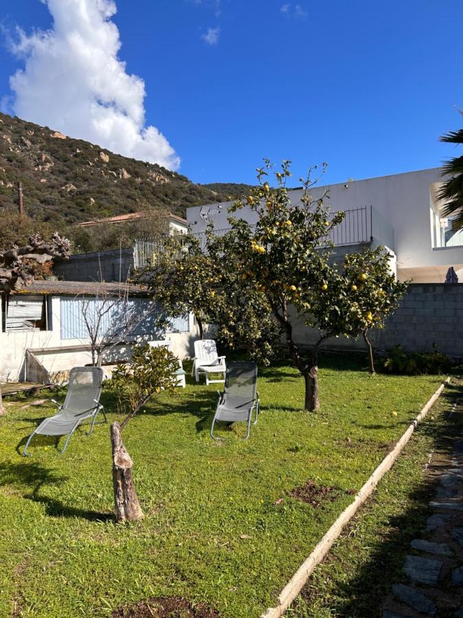 Petite Le Clan Ferienhaus